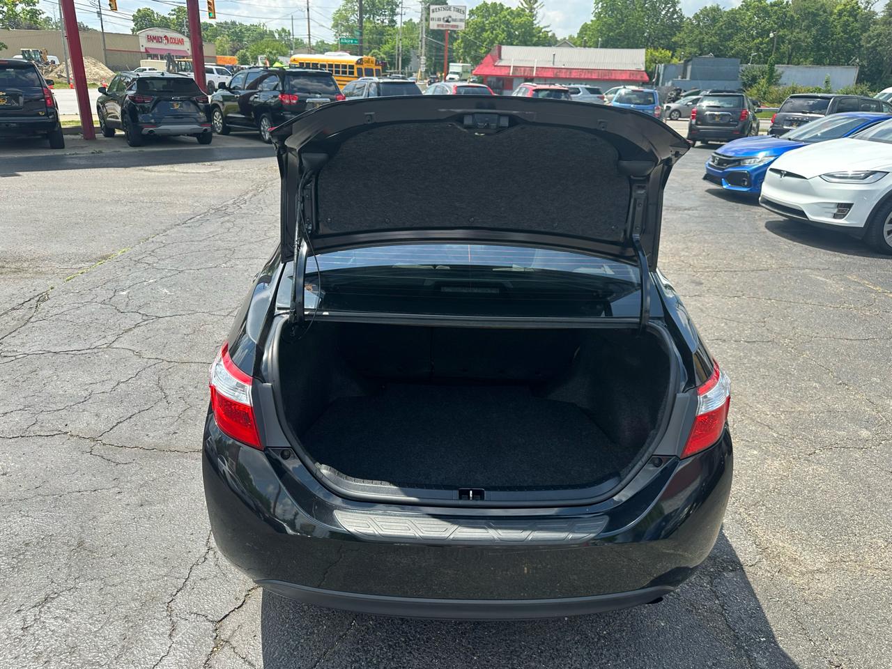 Toyota Corolla 4dr Sdn CVT LE Premium (Natl) 2015