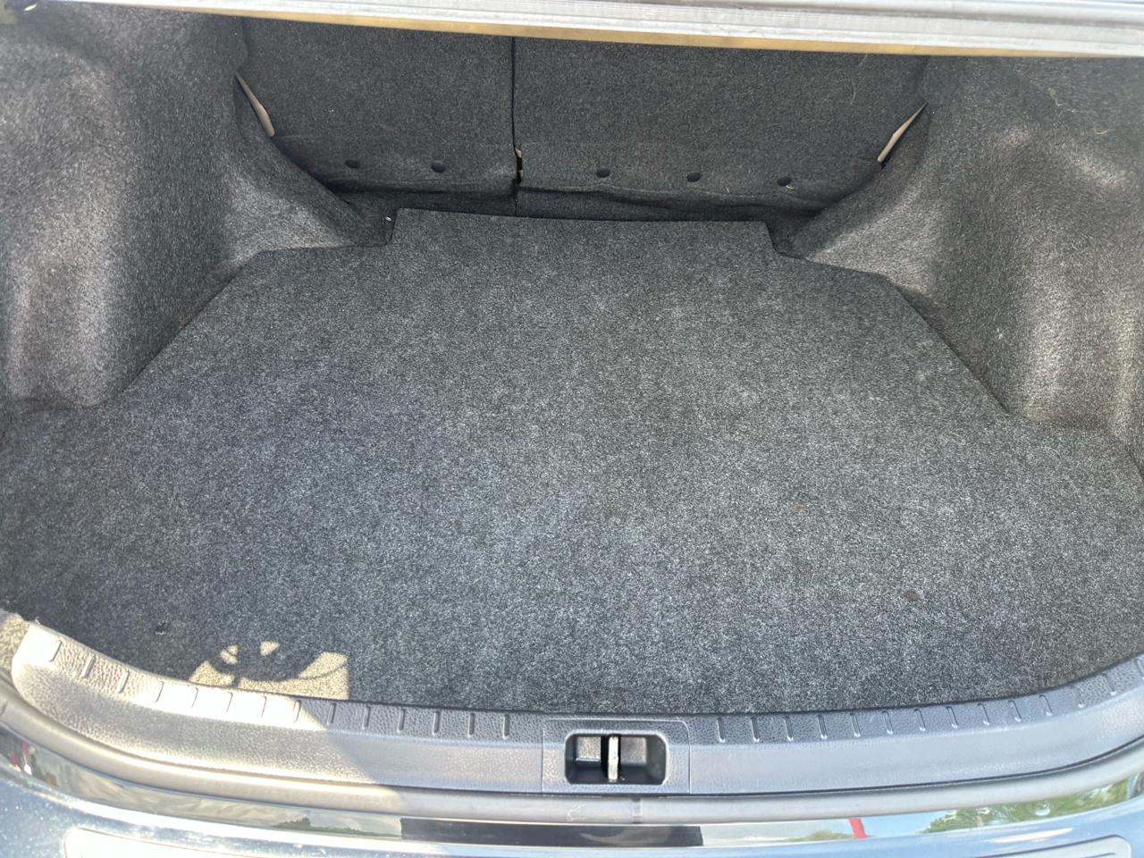 Toyota Corolla 4dr Sdn CVT LE Premium (Natl) 2015