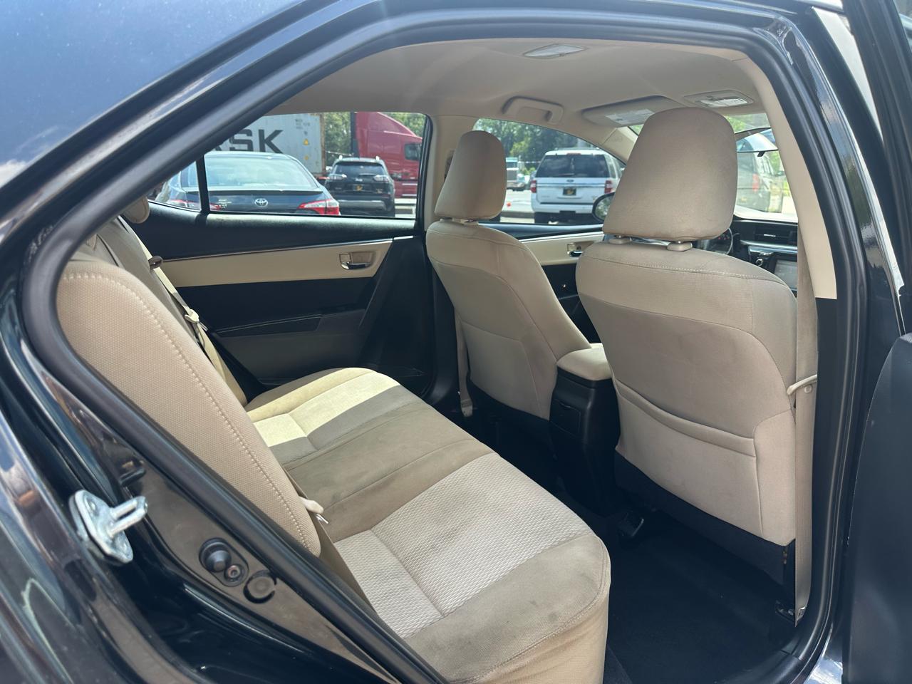 Toyota Corolla 4dr Sdn CVT LE Premium (Natl) 2015