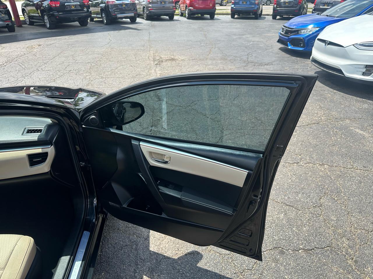 Toyota Corolla 4dr Sdn CVT LE Premium (Natl) 2015