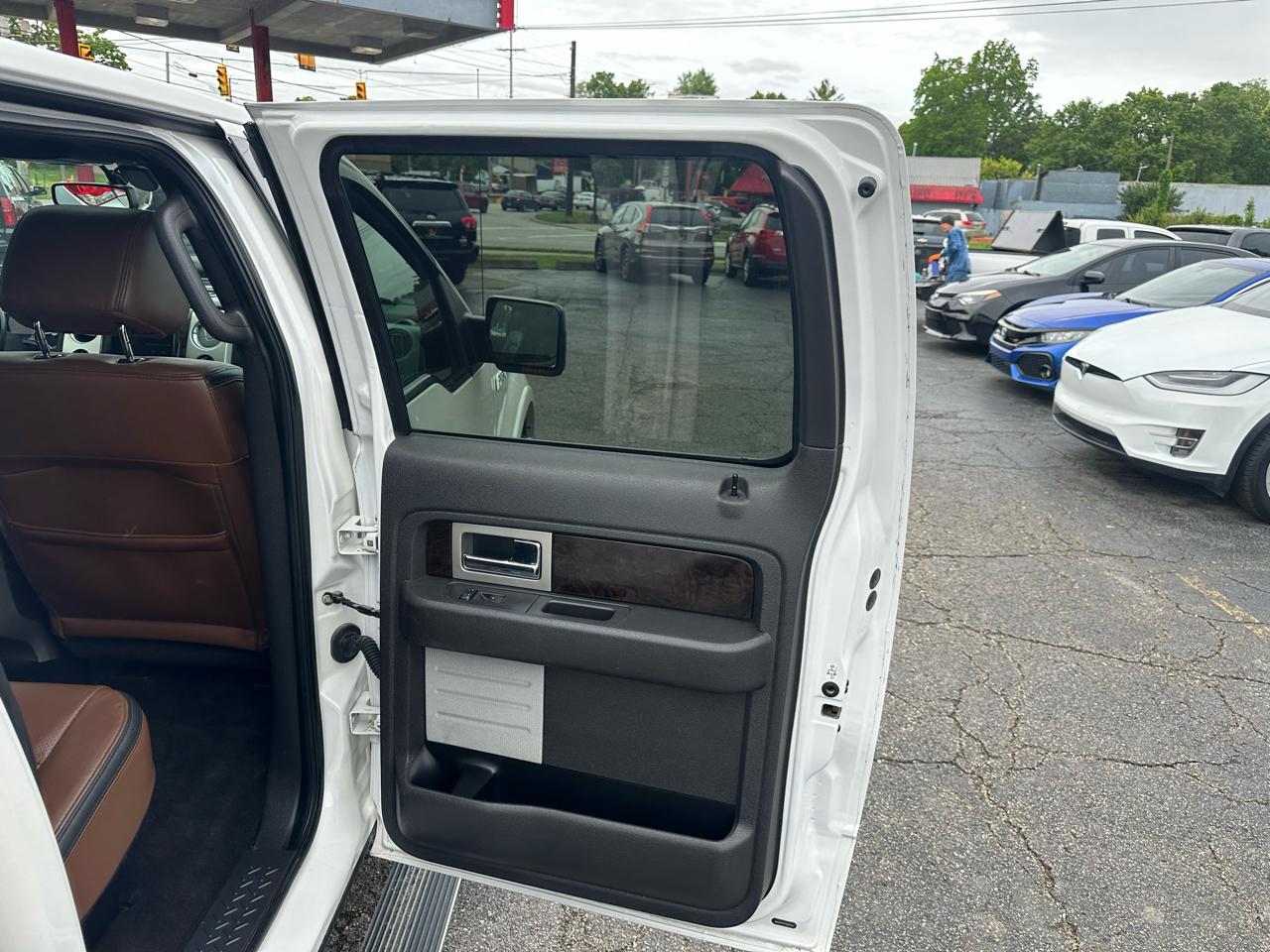 Ford F-150 4WD SuperCrew 145" Platinum 2014