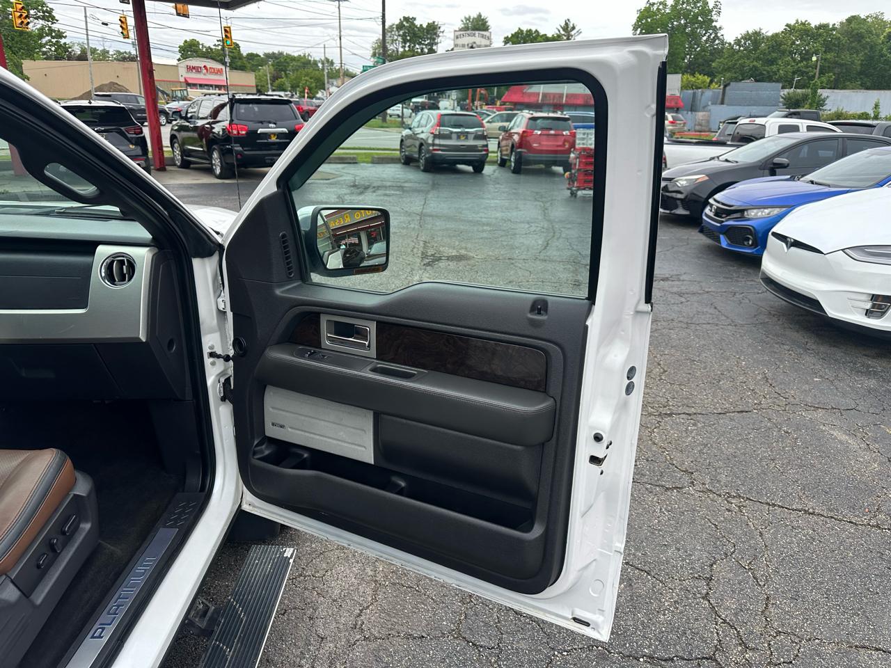 Ford F-150 4WD SuperCrew 145" Platinum 2014