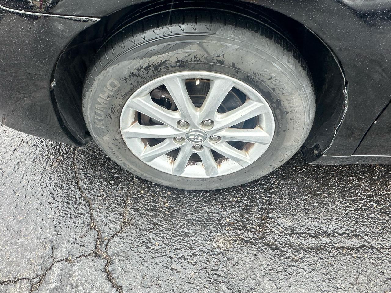 Toyota Camry 4dr Sdn V6 Auto XLE (Natl) 2011