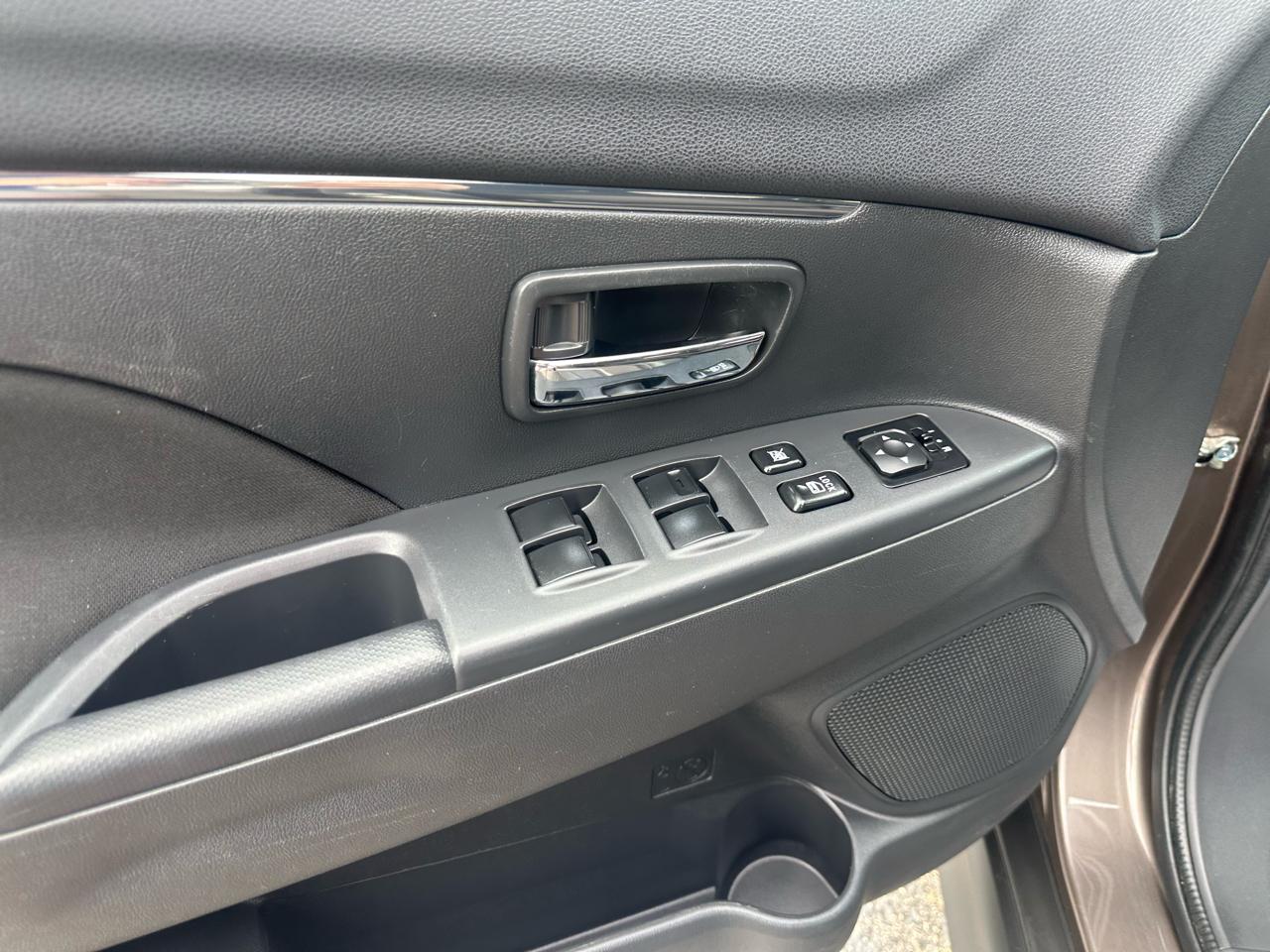 Mitsubishi Outlander Sport 2WD 4dr CVT 2.4 SE 2016