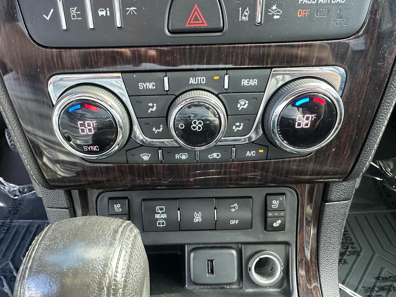 Chevrolet Traverse AWD 4dr LTZ 2016