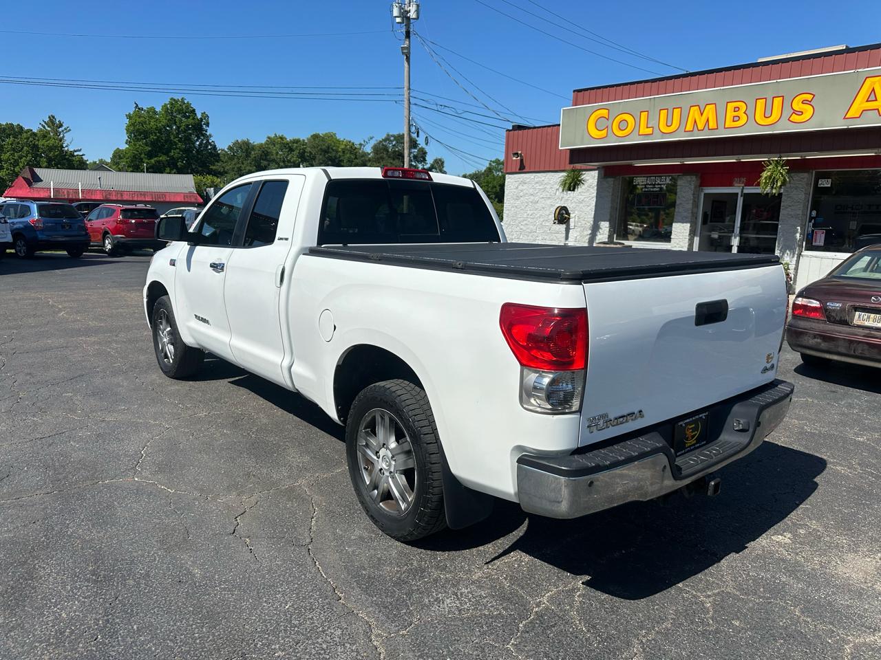 Toyota Tundra 4WD Truck Dbl 5.7L V8 6-Spd AT LTD (Natl) 2009