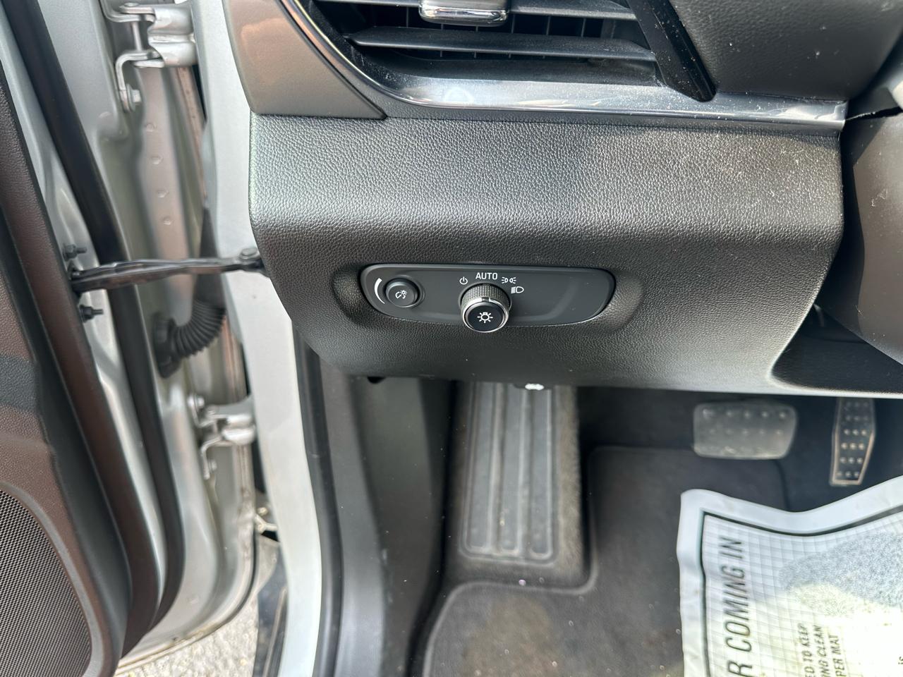 Chevrolet Traverse FWD 4dr LS w/1LS 2018
