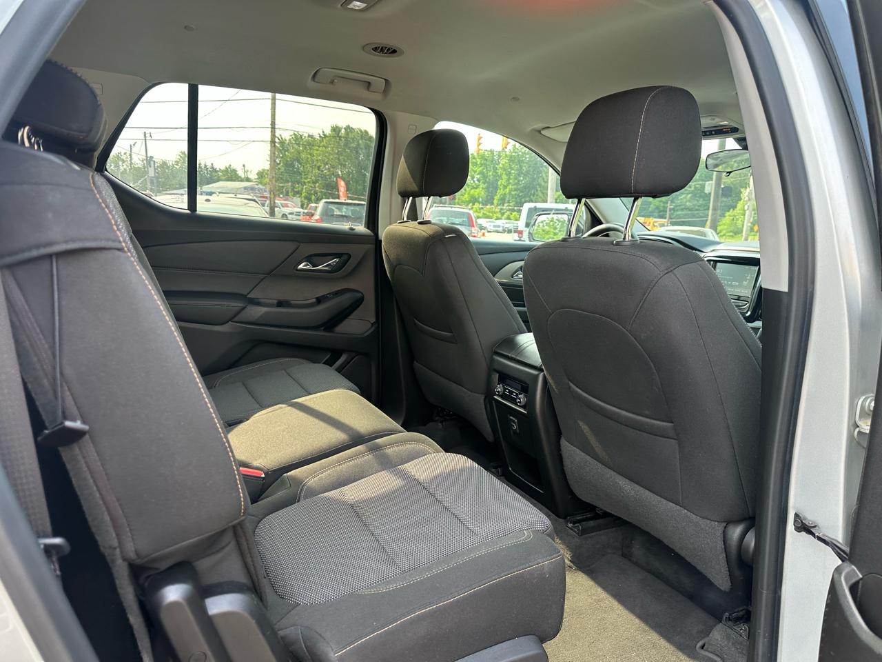 Chevrolet Traverse FWD 4dr LS w/1LS 2018