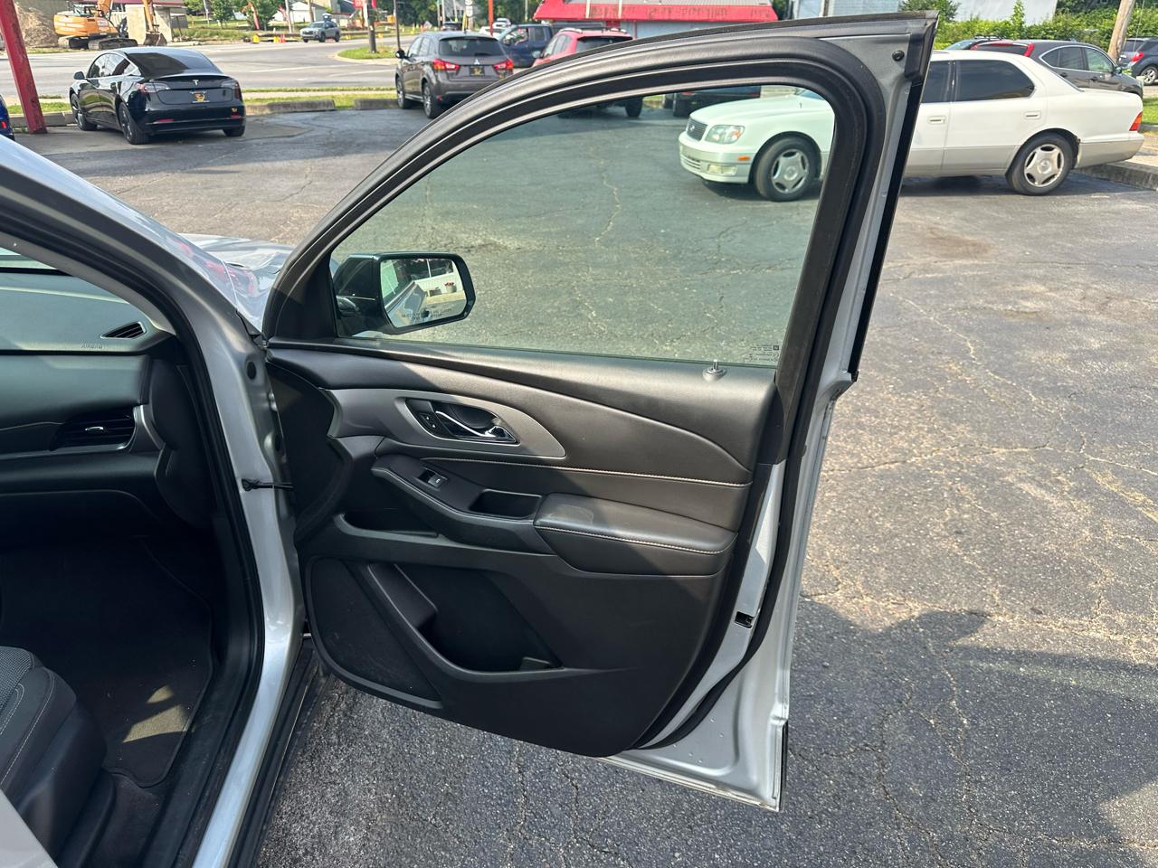 Chevrolet Traverse FWD 4dr LS w/1LS 2018
