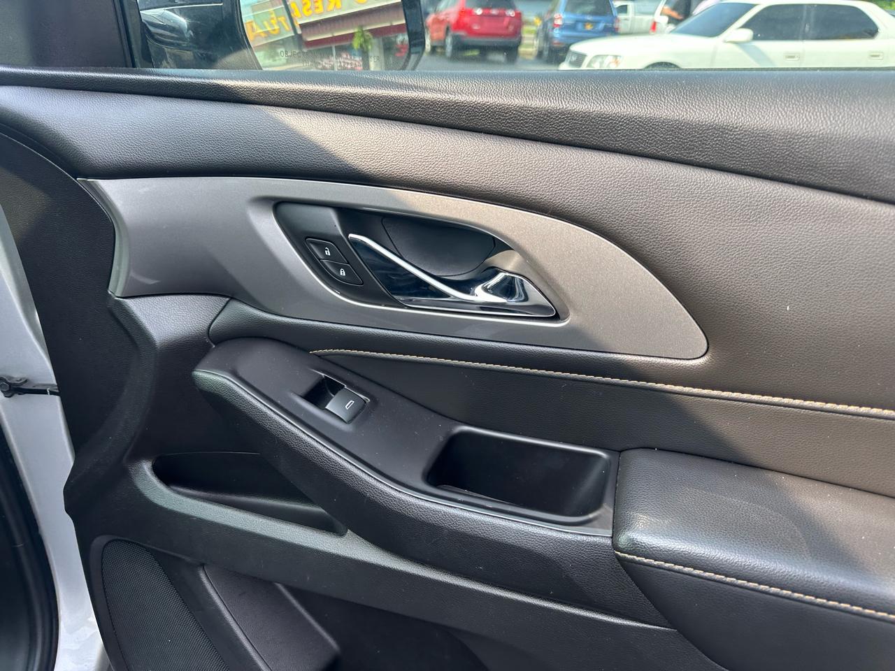 Chevrolet Traverse FWD 4dr LS w/1LS 2018