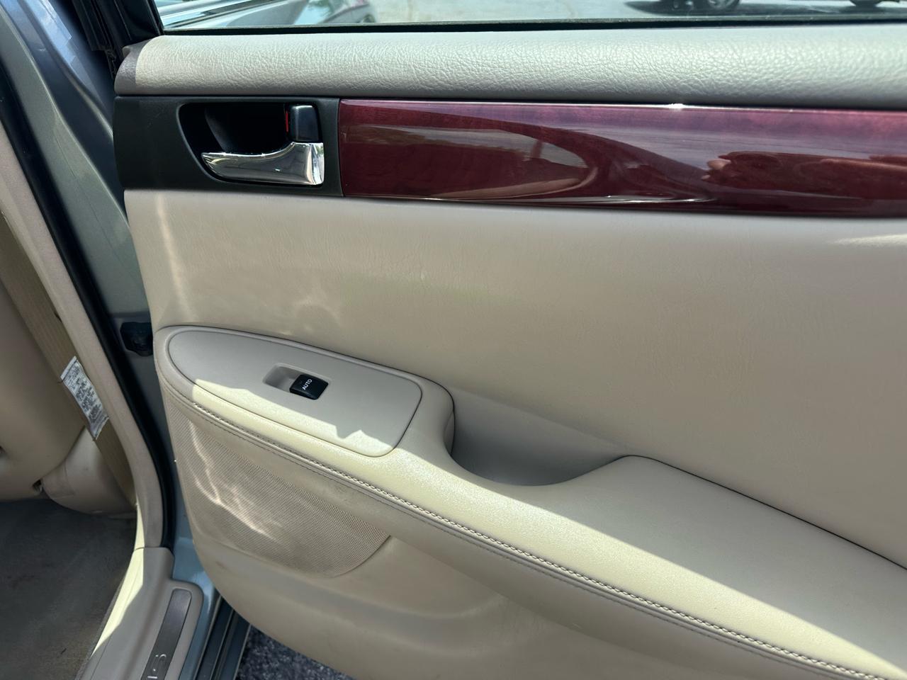 Lexus ES 300 4dr Sdn 2003