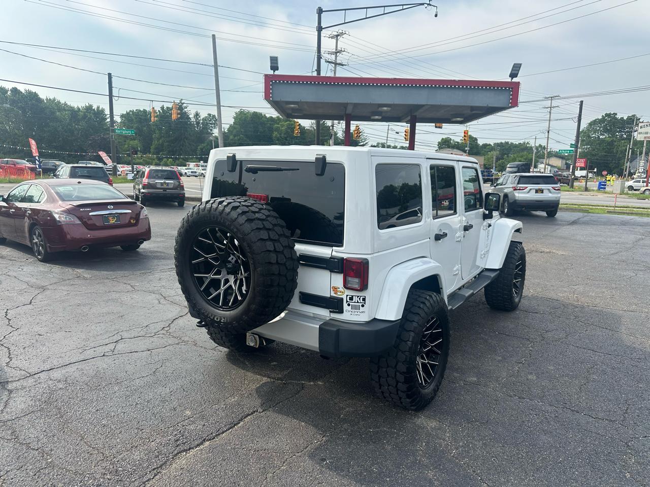 Jeep Wrangler Unlimited 4WD 4dr Sahara 2015