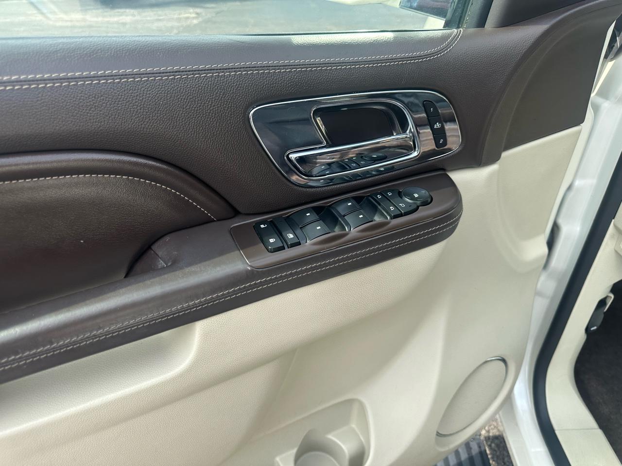 Cadillac Escalade ESV AWD 4dr Platinum 2014
