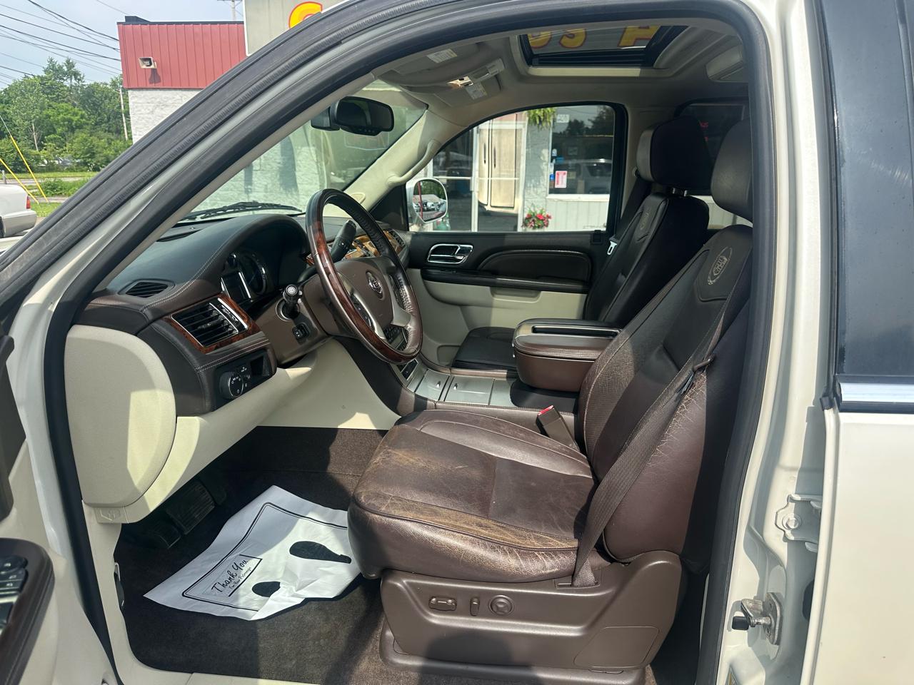 Cadillac Escalade ESV AWD 4dr Platinum 2014