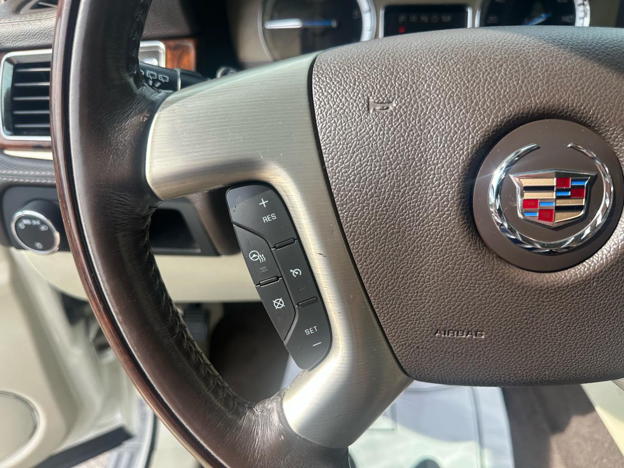 Cadillac Escalade ESV AWD 4dr Platinum 2014