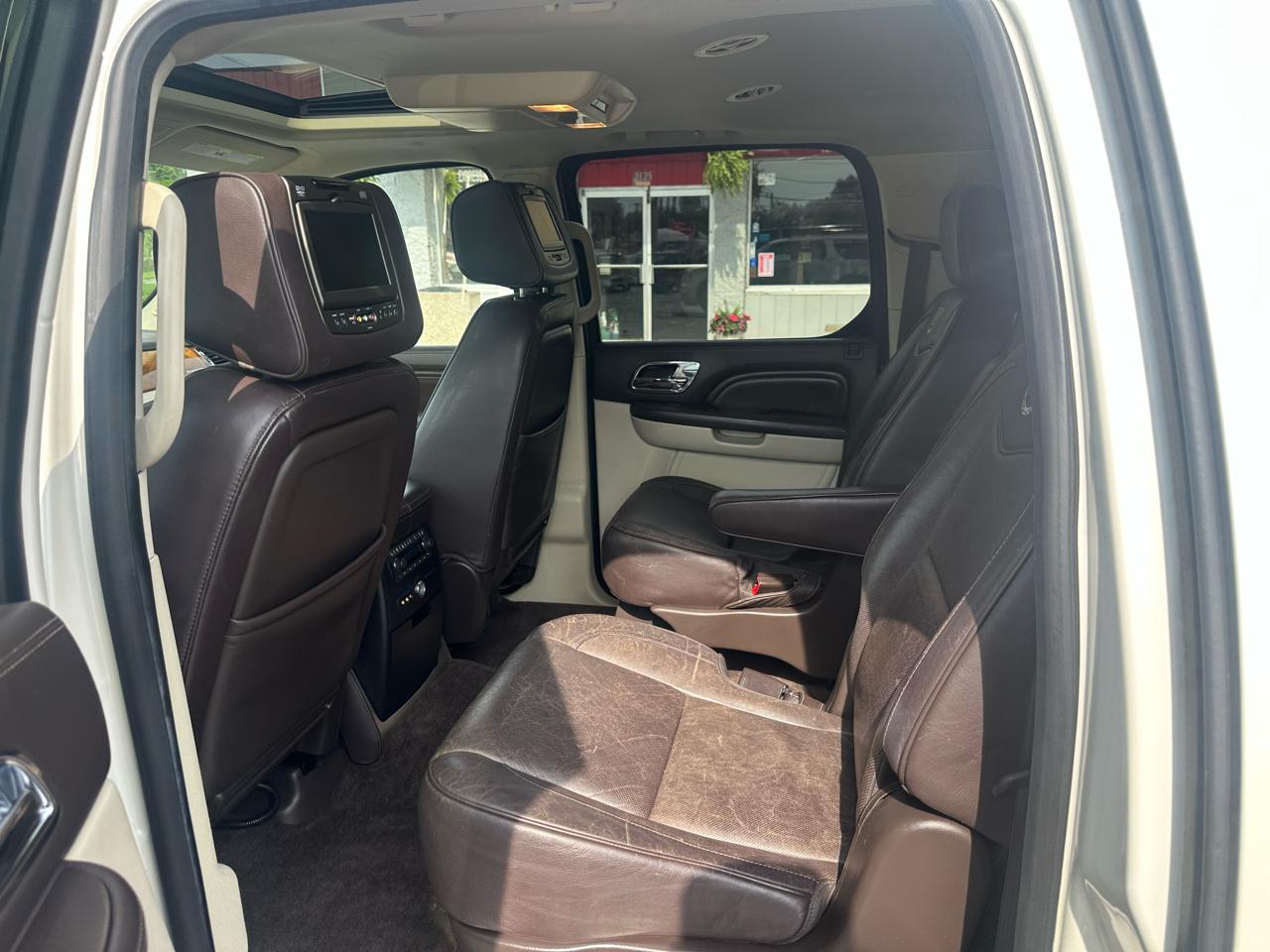 Cadillac Escalade ESV AWD 4dr Platinum 2014