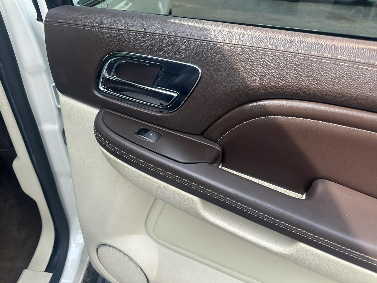 Cadillac Escalade ESV AWD 4dr Platinum 2014