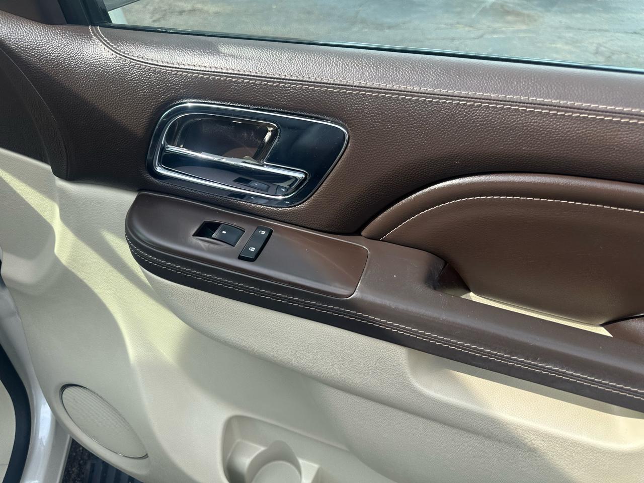 Cadillac Escalade ESV AWD 4dr Platinum 2014