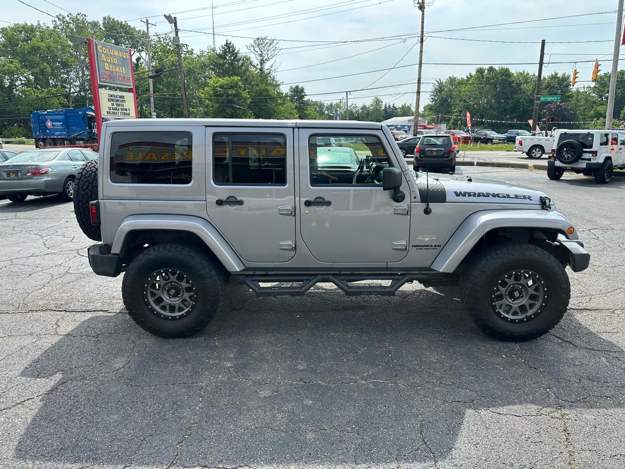 Jeep Wrangler Unlimited 4WD 4dr Sahara 2013