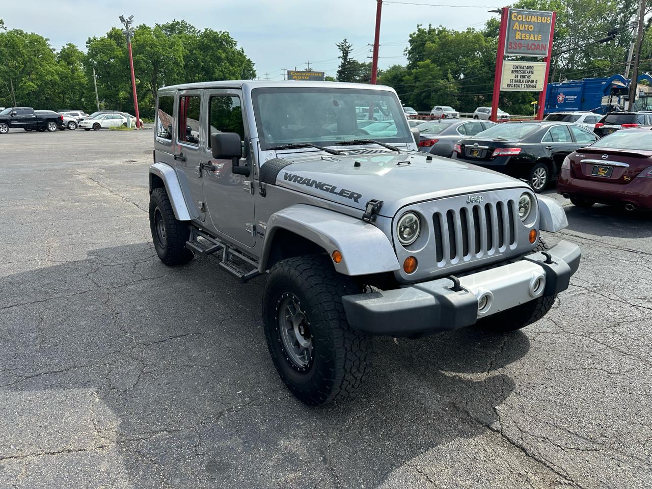 Jeep Wrangler Unlimited 4WD 4dr Sahara 2013