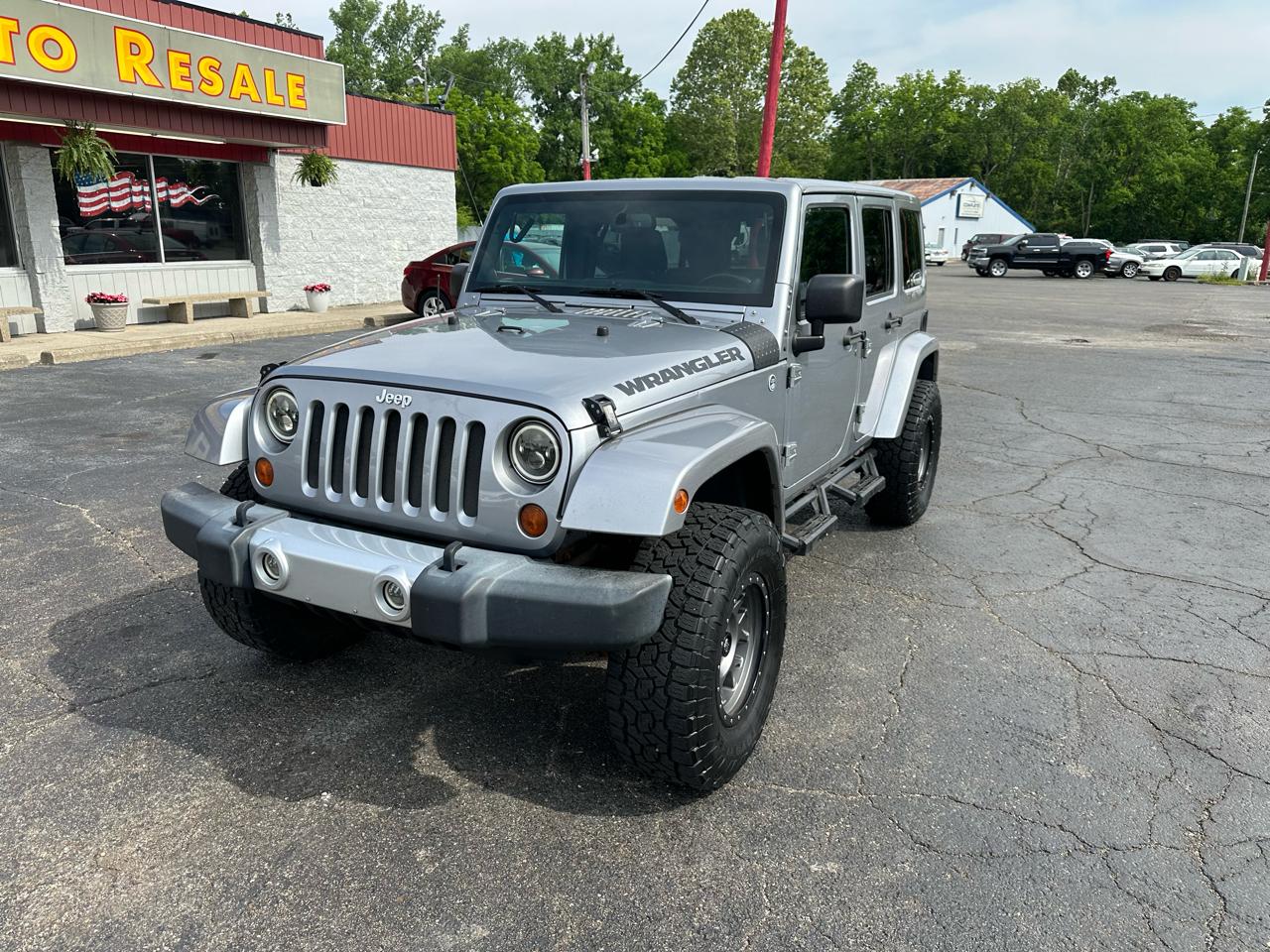 Jeep Wrangler Unlimited 4WD 4dr Sahara 2013