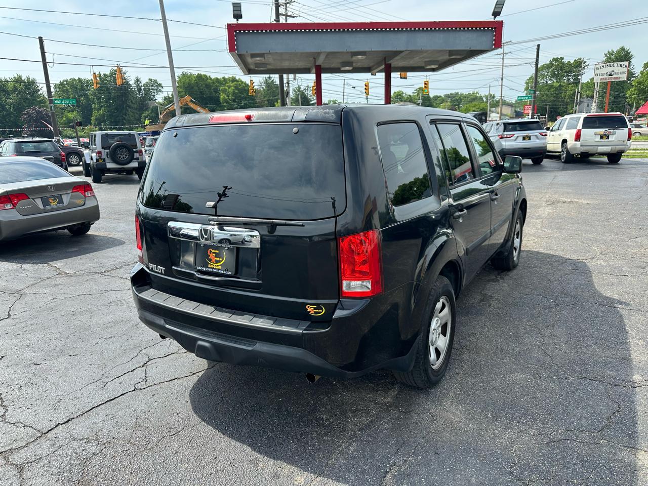 Honda Pilot 2WD 4dr LX 2012