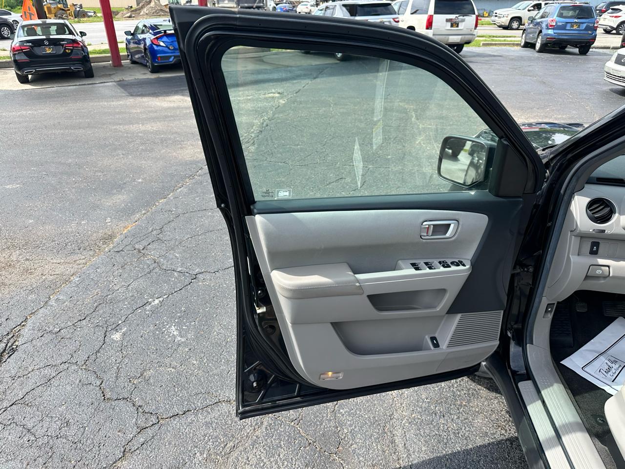 Honda Pilot 2WD 4dr LX 2012