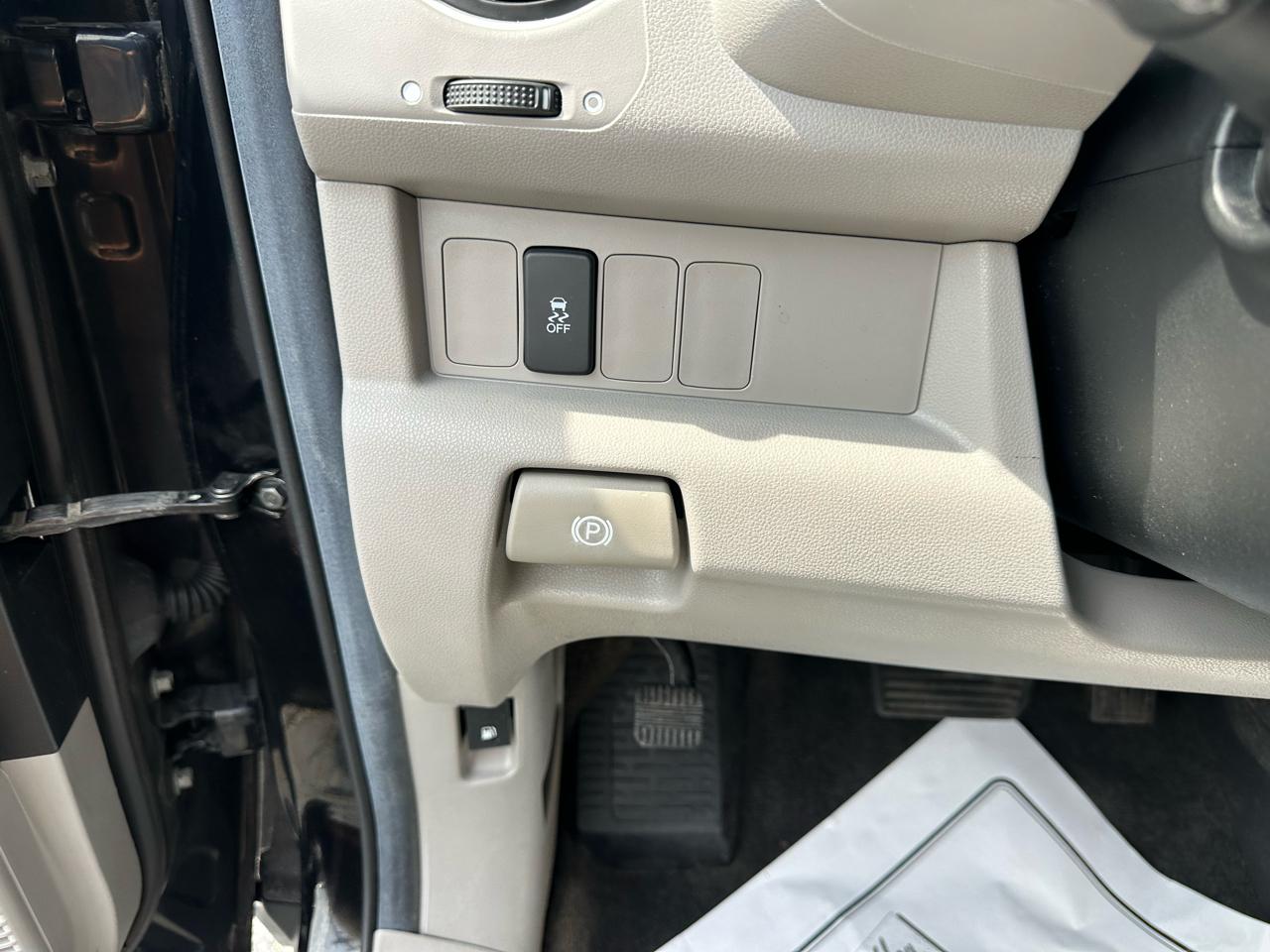Honda Pilot 2WD 4dr LX 2012