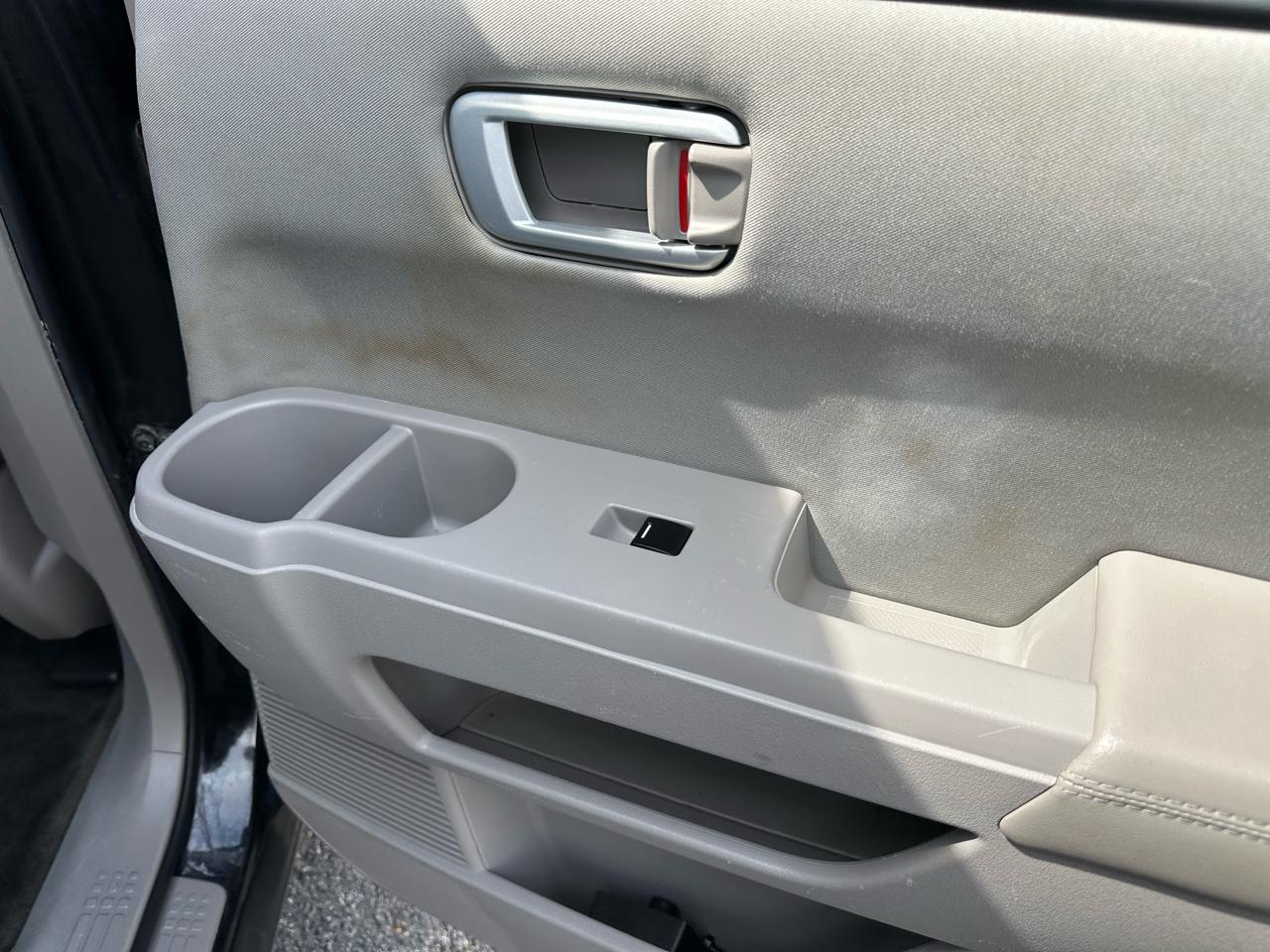 Honda Pilot 2WD 4dr LX 2012