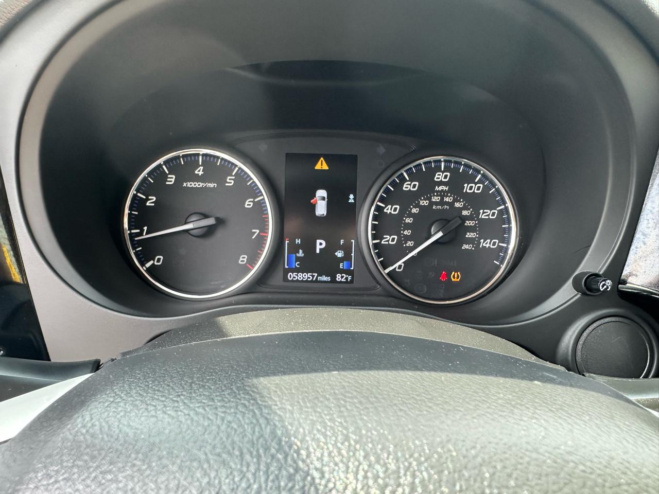 Mitsubishi Outlander ES FWD 2020