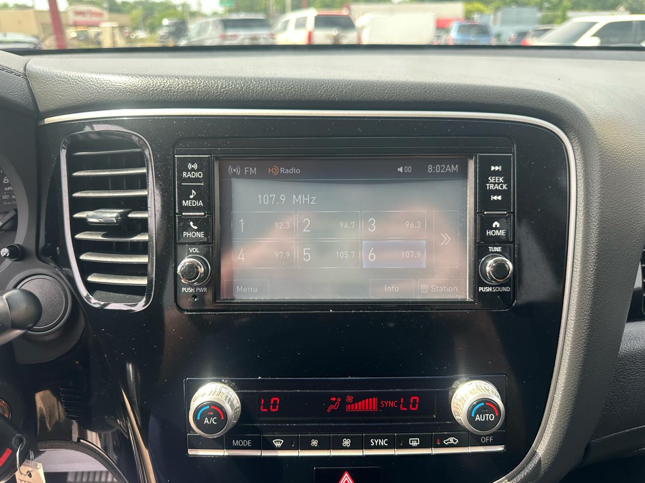 Mitsubishi Outlander ES FWD 2020