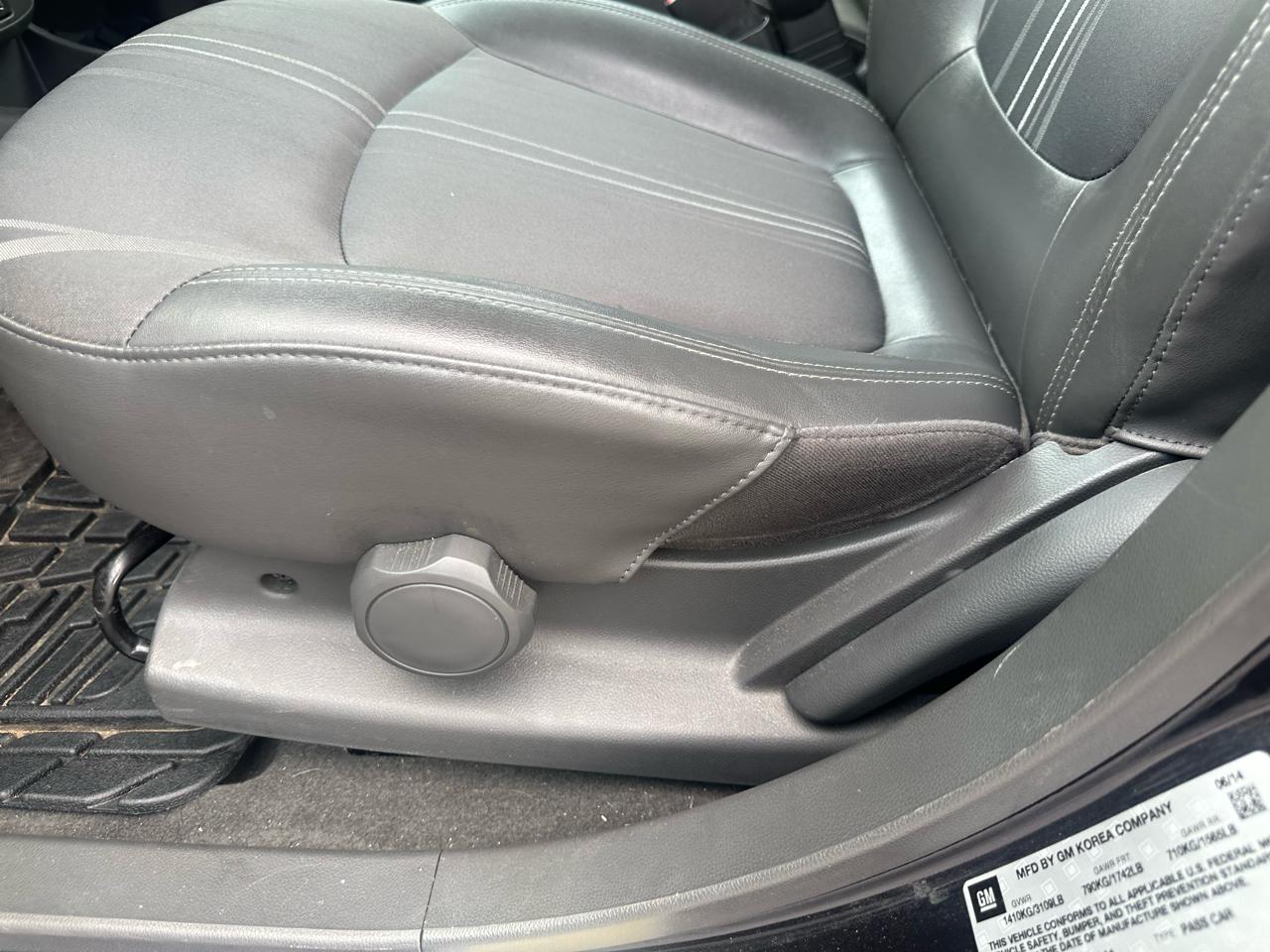 Chevrolet Spark 5dr HB CVT LT w/1LT 2014