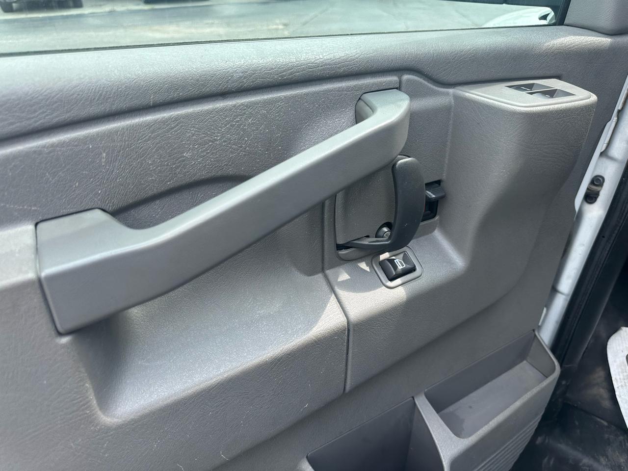 Chevrolet Express Cargo Van RWD 2500 135" 2019