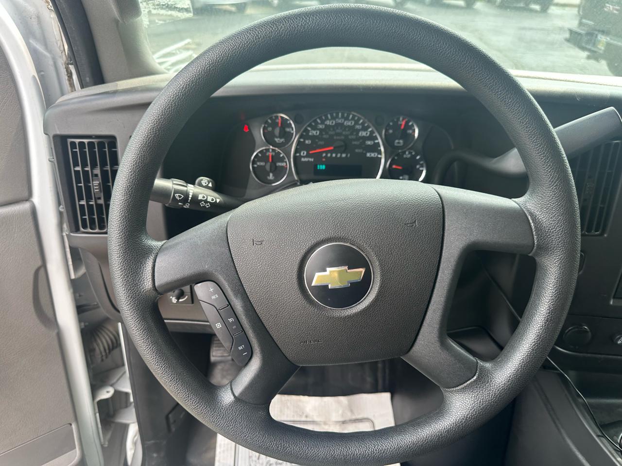 Chevrolet Express Cargo Van RWD 2500 135" 2019