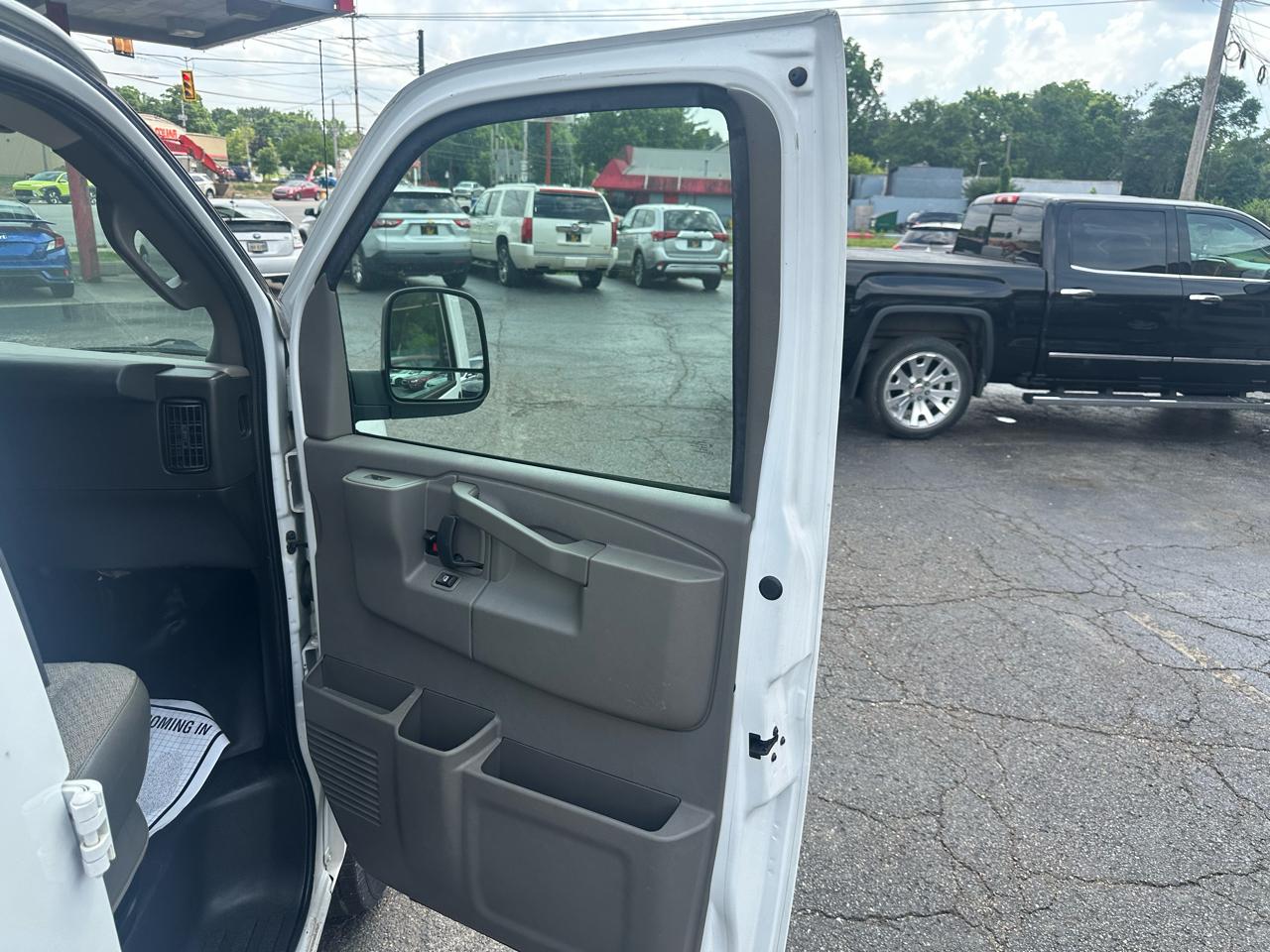 Chevrolet Express Cargo Van RWD 2500 135" 2019