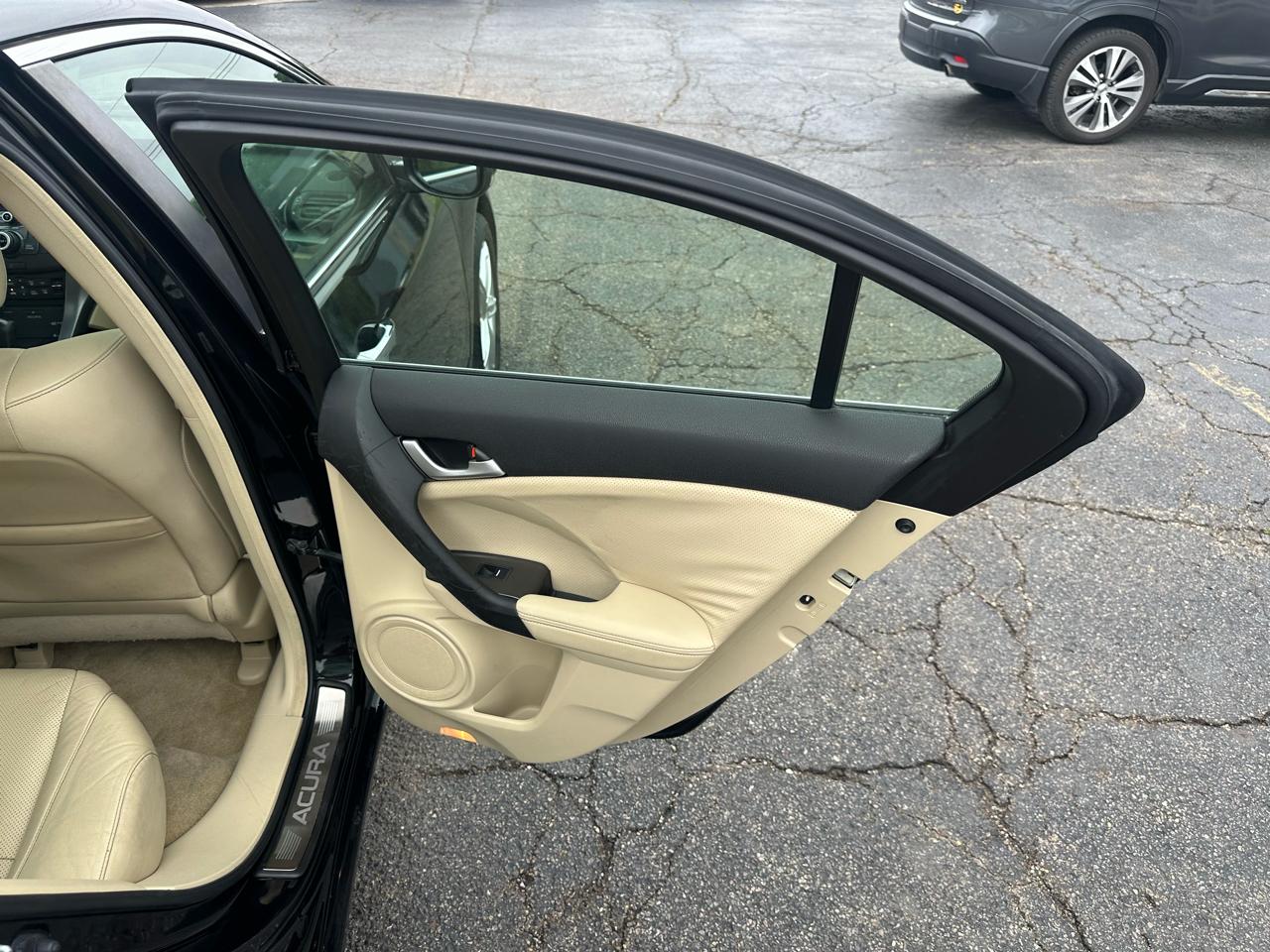 Acura TSX 4dr Sdn I4 Auto Tech Pkg 2012