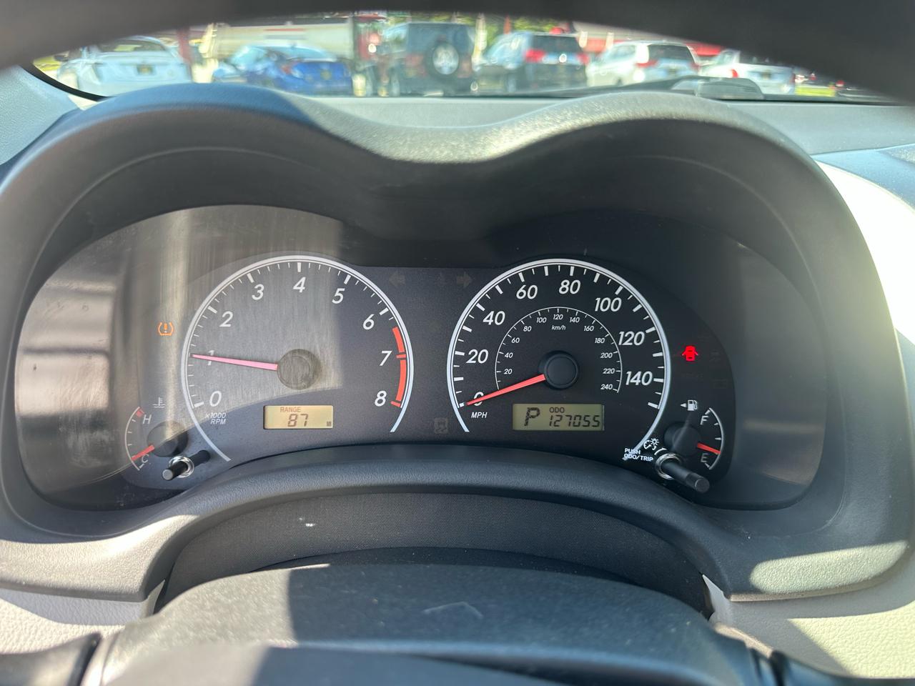 Toyota Corolla 4dr Sdn Auto LE (Natl) 2012