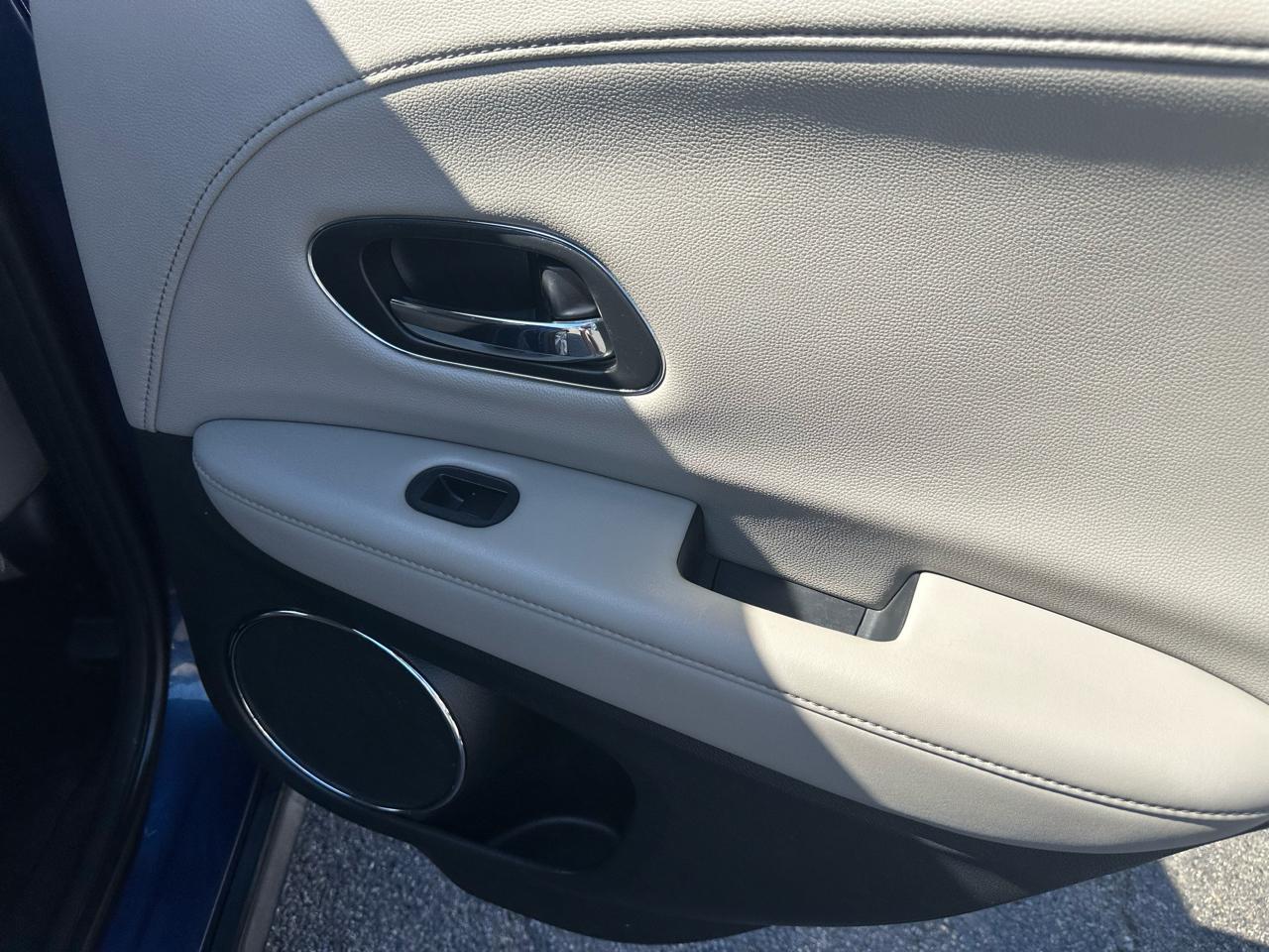 Honda HR-V 2WD 4dr CVT EX-L w/Navi 2016
