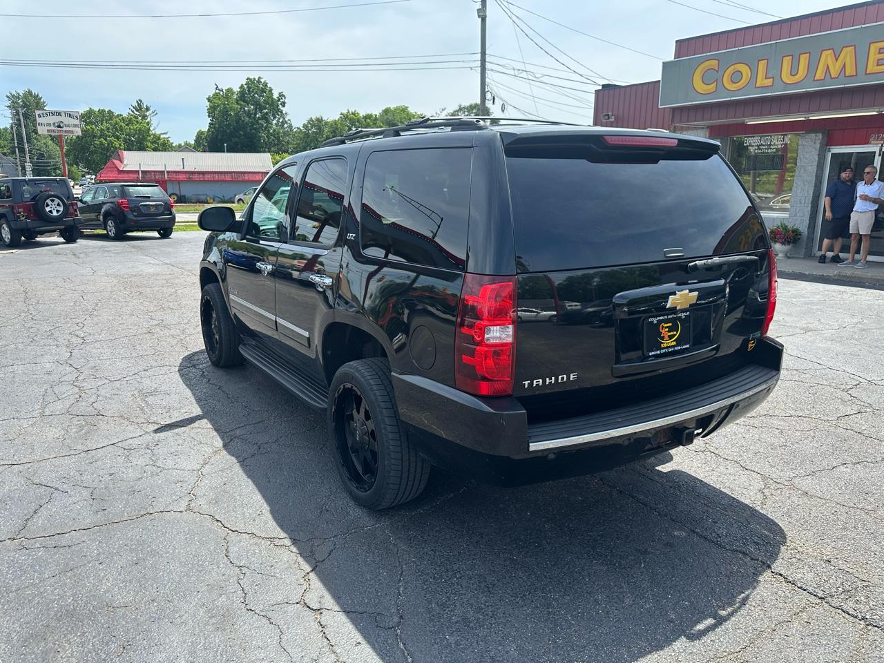 Chevrolet Tahoe 4WD 4dr 1500 LTZ 2012