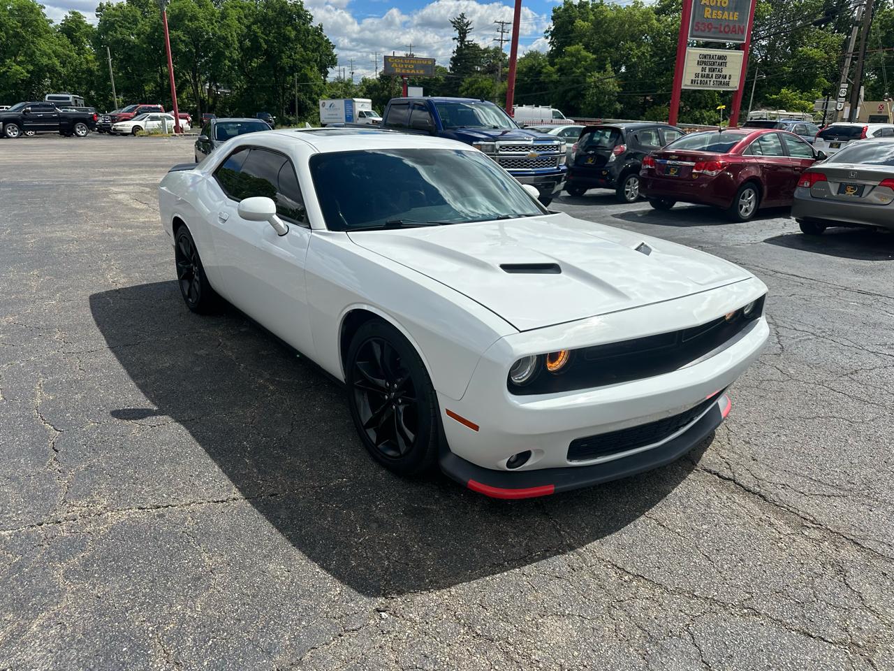 Dodge Challenger SXT Plus RWD 2018