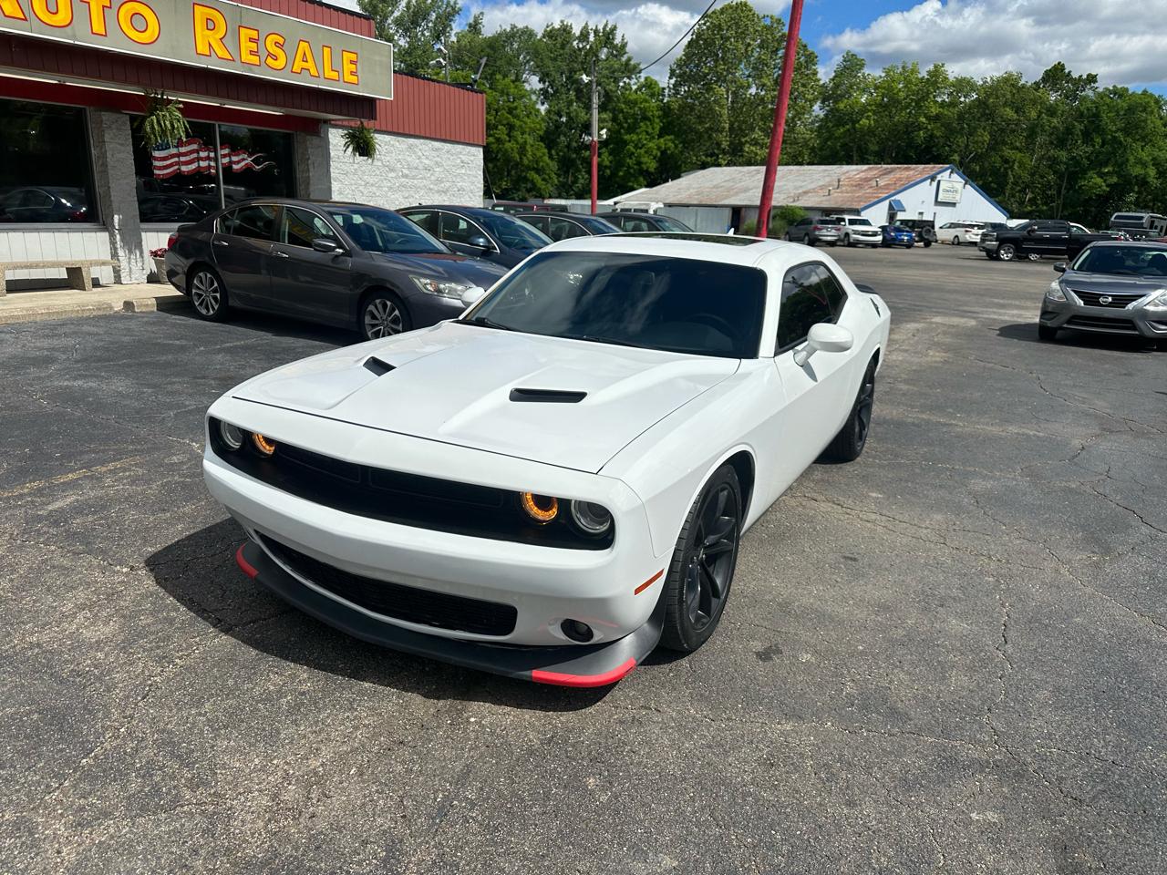 Dodge Challenger SXT Plus RWD 2018
