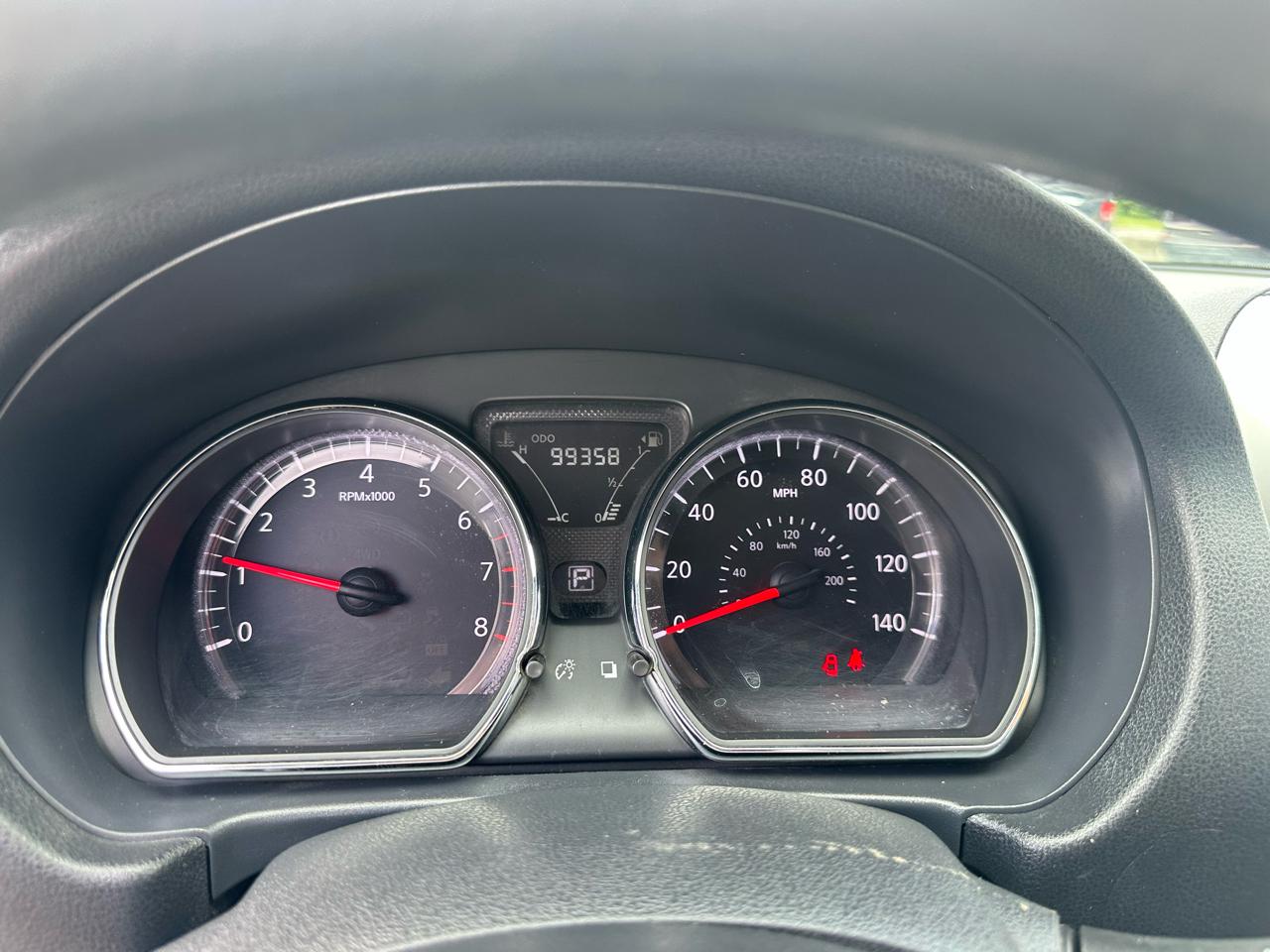 Nissan Versa 4dr Sdn CVT 1.6 SV 2016