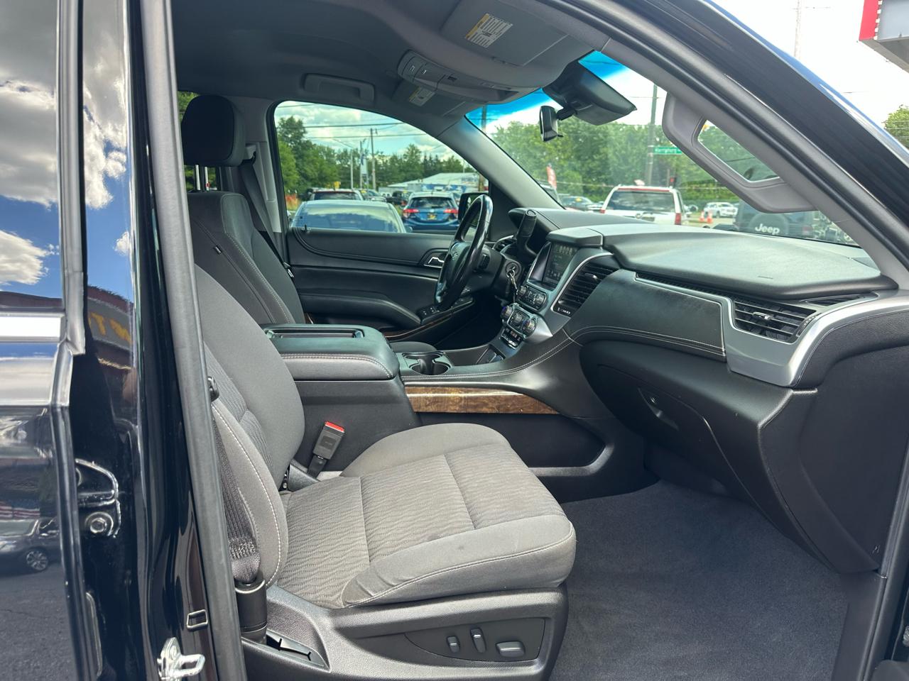 Chevrolet Tahoe 4WD 4dr LS 2019