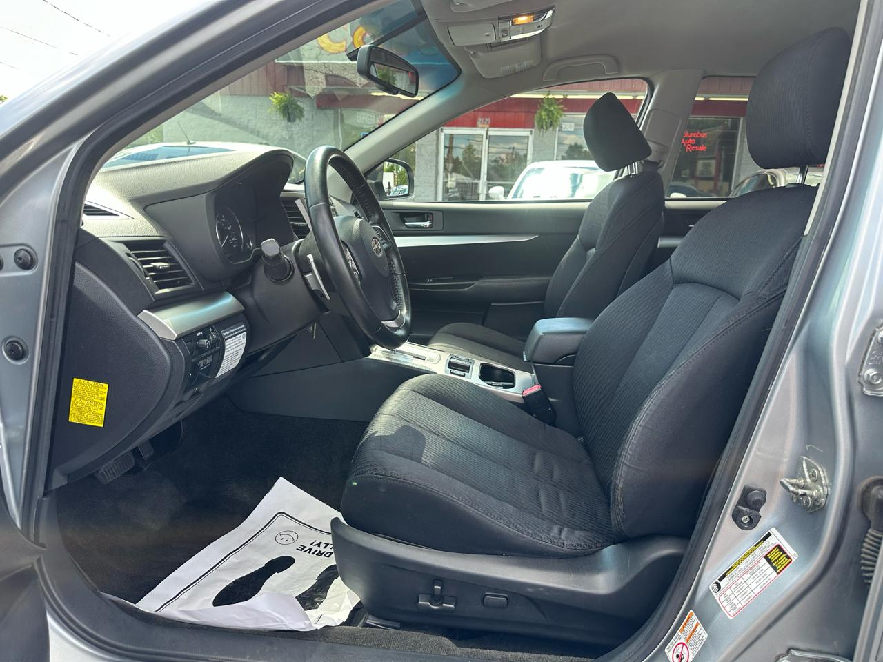 Subaru Outback 4dr Wgn H4 Auto 2.5i Premium 2012