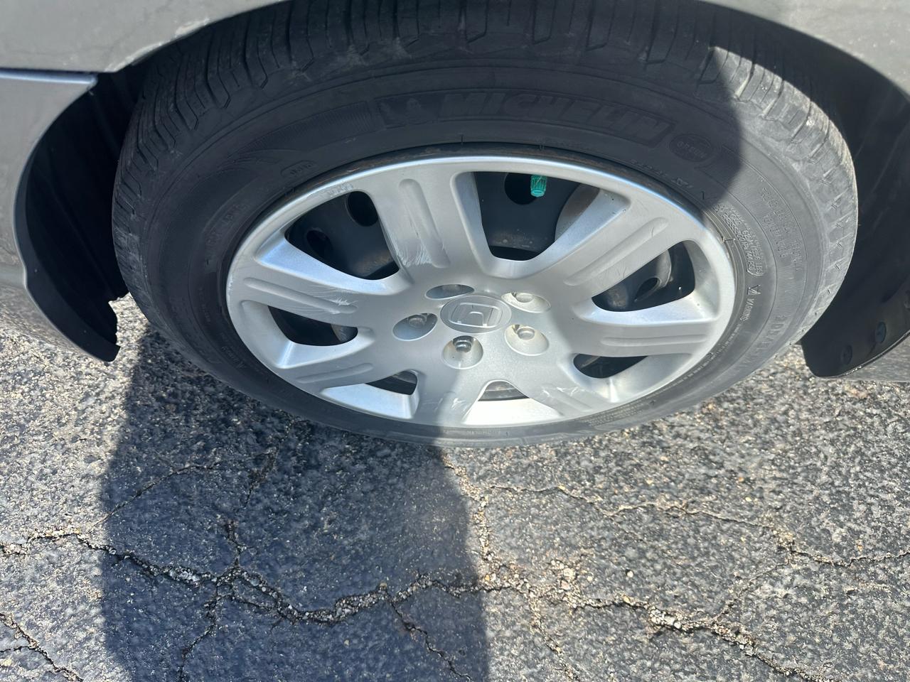 Honda Civic Cpe LX AT 2006