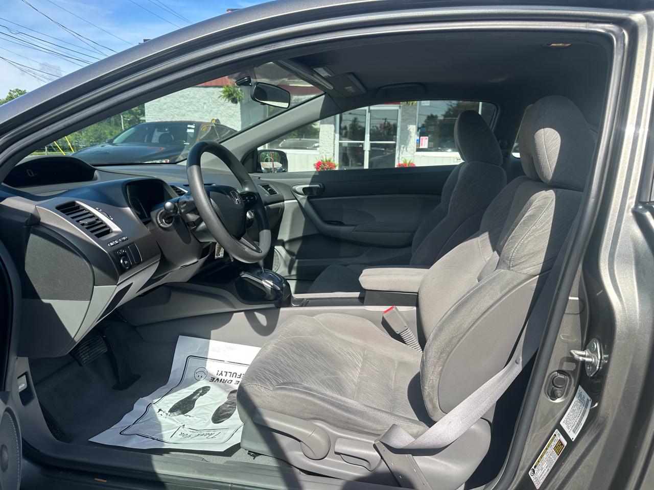 Honda Civic Cpe LX AT 2006