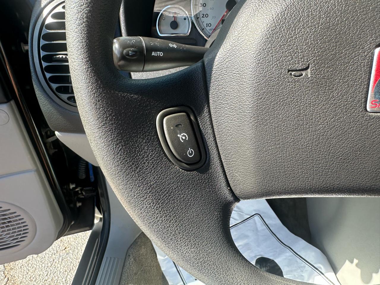 Saturn VUE 4dr FWD Manual 2004