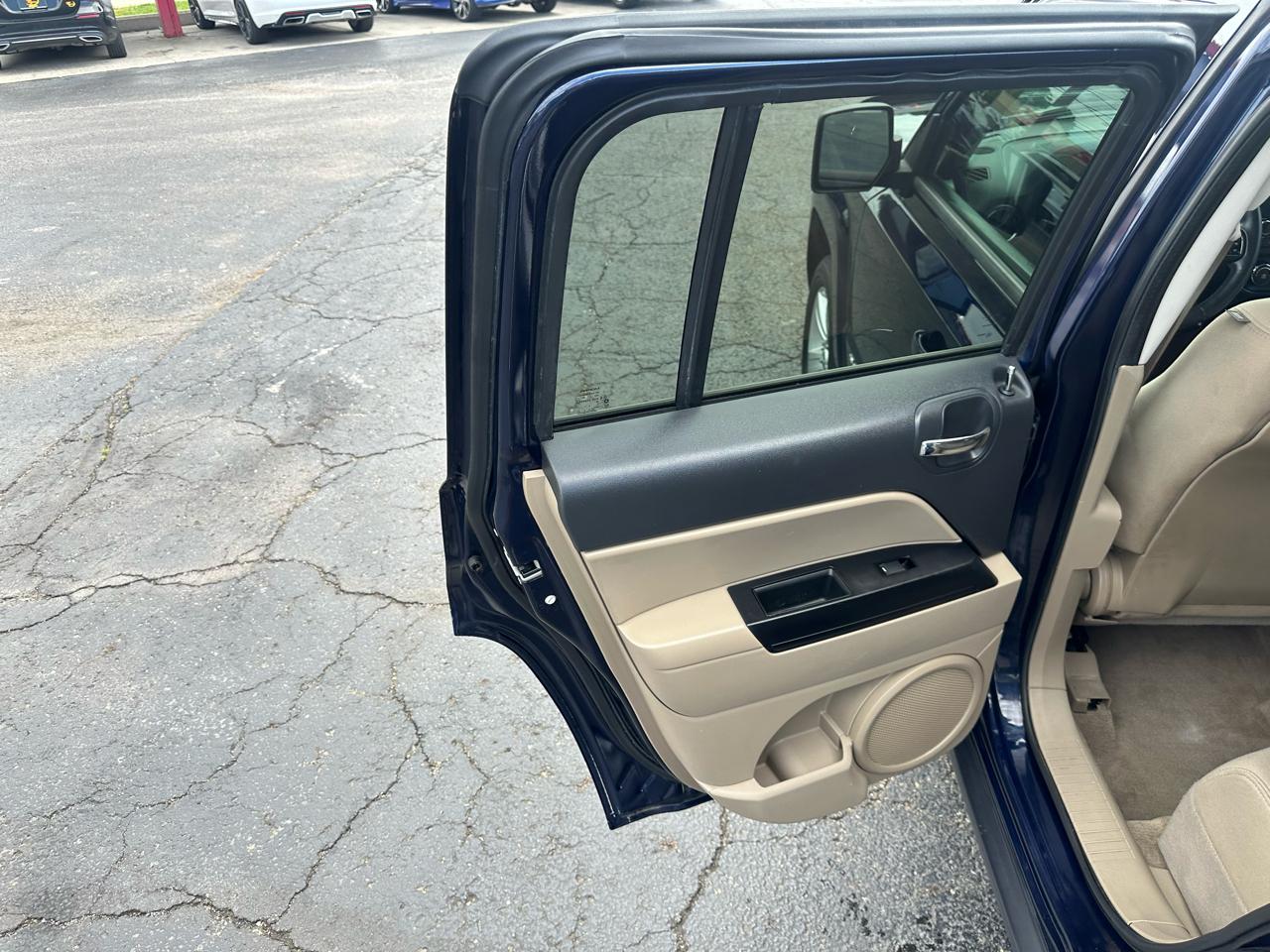 Jeep Patriot 4WD 4dr Latitude 2014