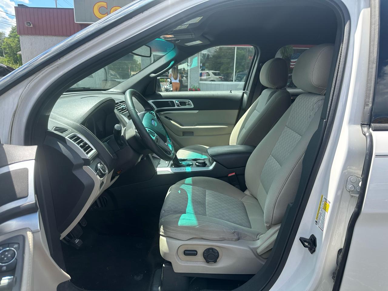 Ford Explorer 4WD 4dr XLT 2015