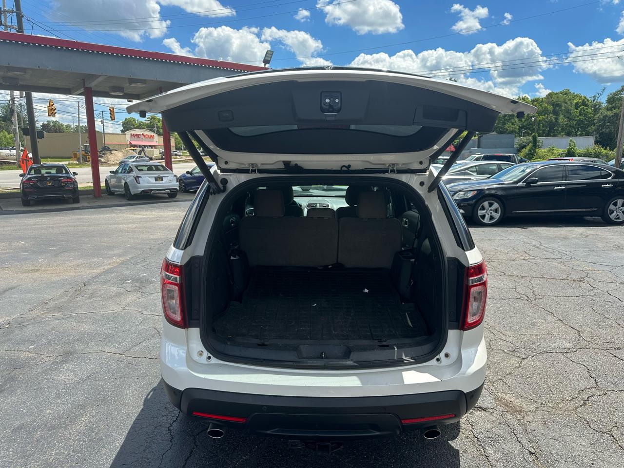 Ford Explorer 4WD 4dr XLT 2015